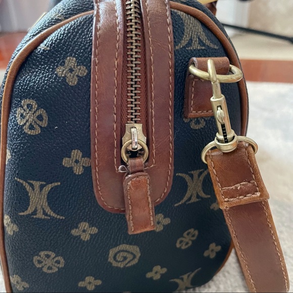 Logo Monogram Crossbody Designer - Picture 3 of 12